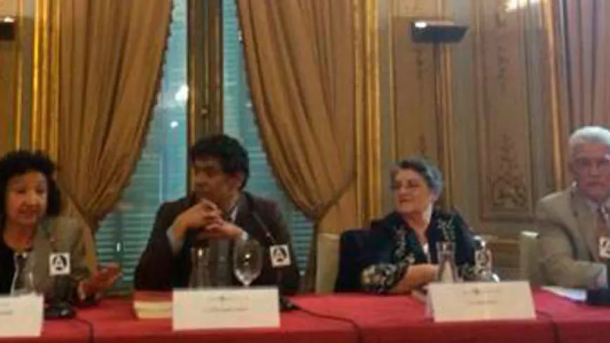 Mesa redonda “Cultura y sociedad en las letras hispanas en los Estados Unidos”