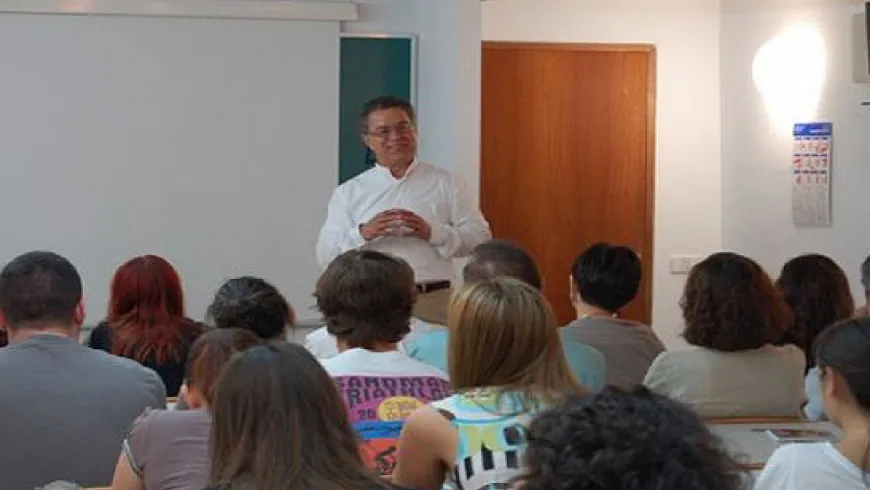 Conferencia “Realidad de la hispanidad estadounidense”