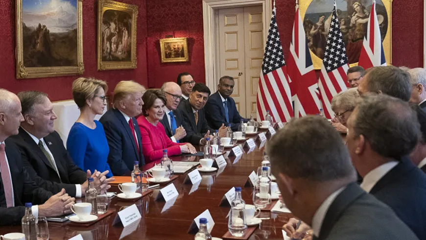 El menguante círculo de confianza de Trump