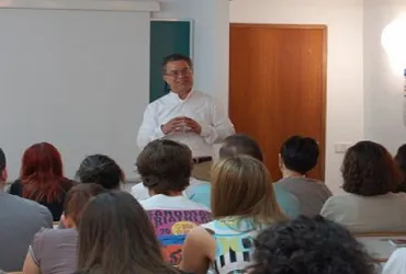 Conferencia “Realidad de la hispanidad estadounidense”