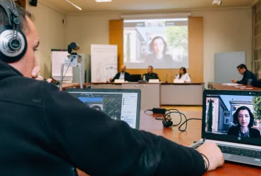 De izquierda a derecha: Pablo León Aguinaga, Centro Universitario de la Defensa de Zaragoza , Lorenzo Delgado Gómez-Escalonilla, investigador científico del CSIC, y Ana Lariño, directora de Investigación y Relaciones Externas del Instituto Franklin-UAH