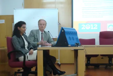 Conferencia del Profesor Gregory Payne en la UAH