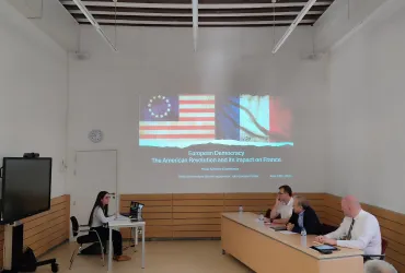 Defensa de tesis de María Sánchez Castellanos &quot;Democracia europea. La Revolución Americana y su impacto en Francia”