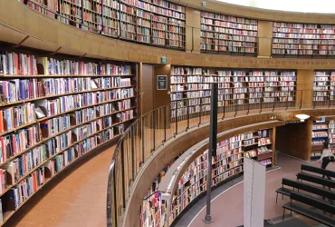 Las bibliotecas como centros de apoyo para la mujer latina inmigrante en Estados Unidos