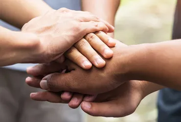 Cualificación de los inmigrantes sudamericanos en España y EE. UU. Ciclo migratorio, mercados de trabajo y políticas de selección