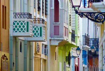 Diasporic Journeys: Memoirs by Puerto Rican Writers in the US